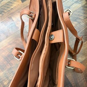 Elegant Tan Leather Women’s Bag